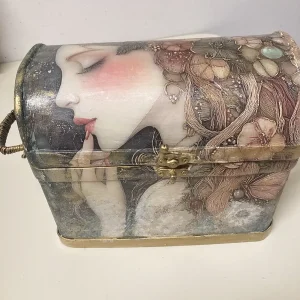 Pensive Moments Box